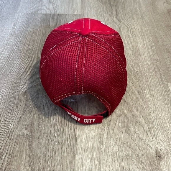 Men's Tyvis Chicago Illinois Windy City Red & White Baseball Hat - Picture 7 of 12